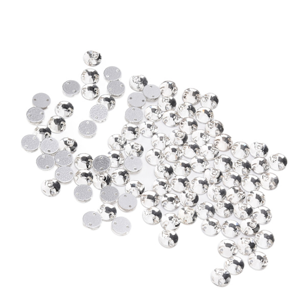 100 kpl litteitä strass-timantteja, joissa on kaksi reikää, helppokäyttöisiä, koristeellisia DIY-osia koristeluun, 8 mm
