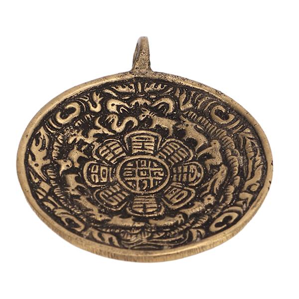 Amulettiriipus Nepalilainen Gossip-tyylinen messinki Pyöreä Lucky Rope Hole Design Koristeellinen riippuriipus taustapeiliin
