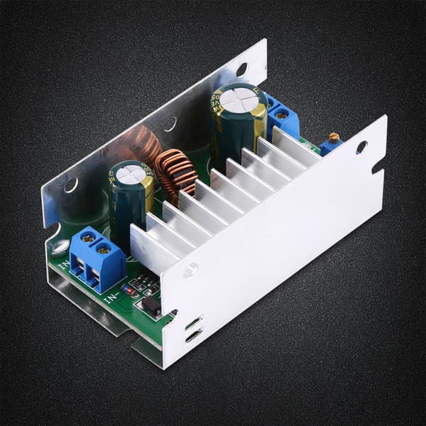 200W 7A 6-35V til 6-55V Høyeffekts Step Up Boost Converter Lader Modul Med Aluminiumskasse