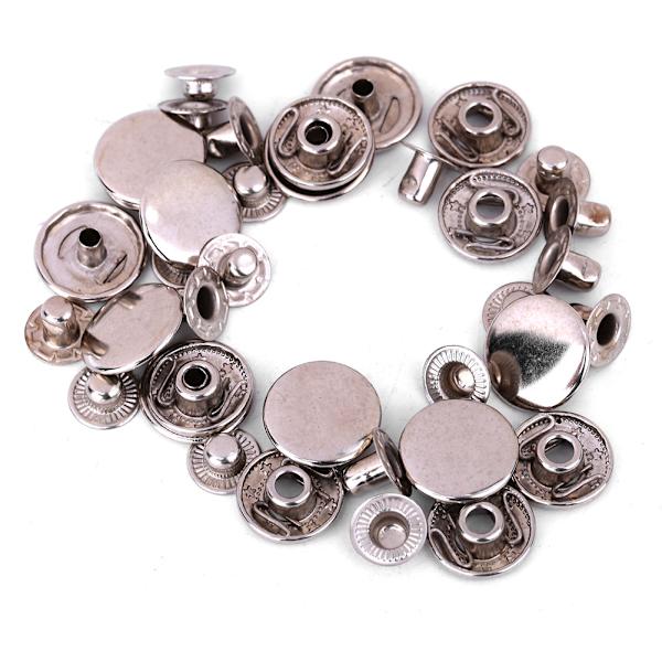 50 set snäppknappar i ren mässing Rund knapp Tyg Bagagedekorationstillbehör (15 mm silver)