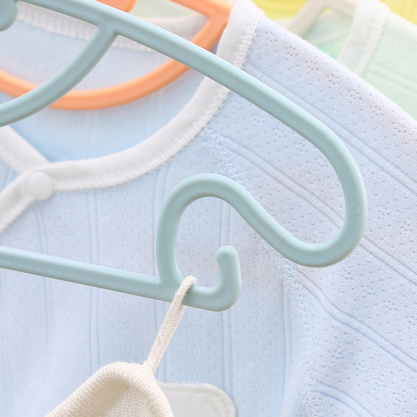 10 STK børneopbevaringsbøjler plastik tyk bue knude frakketørrer bøjle til småbørn Baby blå