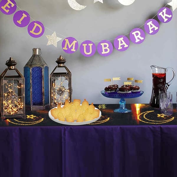 Sett med 6 Eid Mubarak kakeformer med 1 deigskrape, 3D Ramadan islamske kakeformer, kamel lykt design, BPA-fri