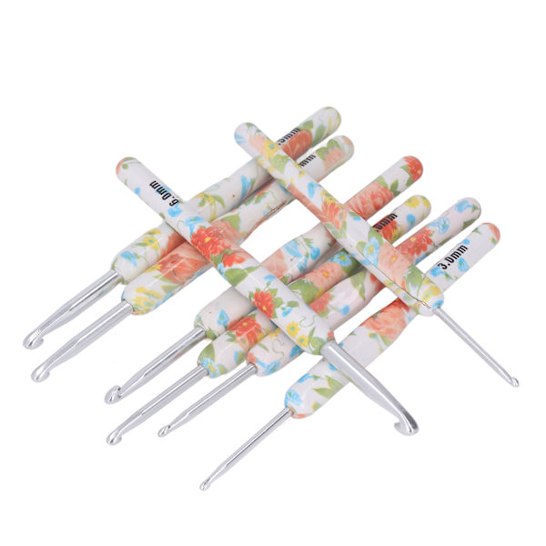 8 st Virknål Set Utskrift Aluminium Hantverk DIY Färgglad virknål Ergonomisk sticknål för stickare för sömnad Gul liten blomma