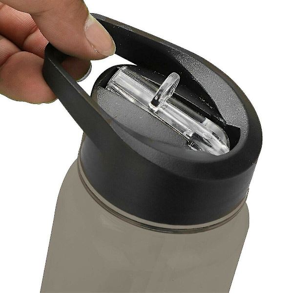 Läckagesäker 750 ml Sport Vattenflaska med Sugrör, Bärbar och Plastfri Svart