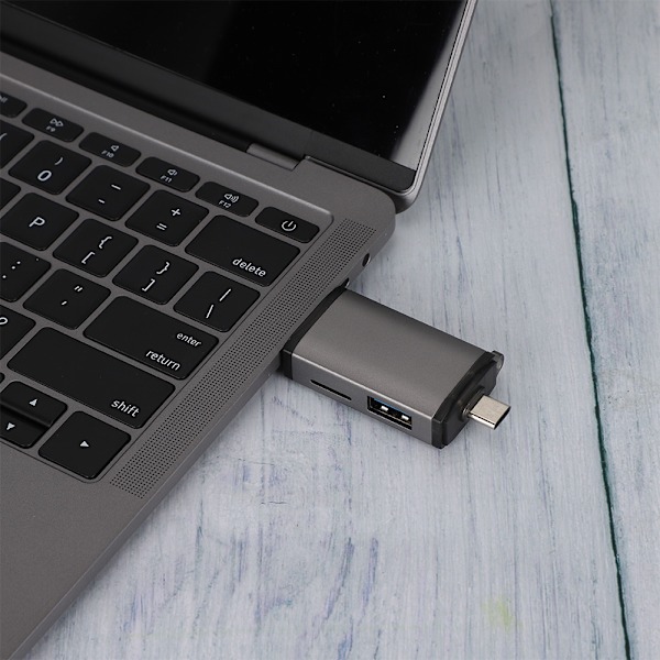 Typ C USb MicroUSB-utgång Multifunktionskortläsare för TF-kortminneskort (HC) / MMC