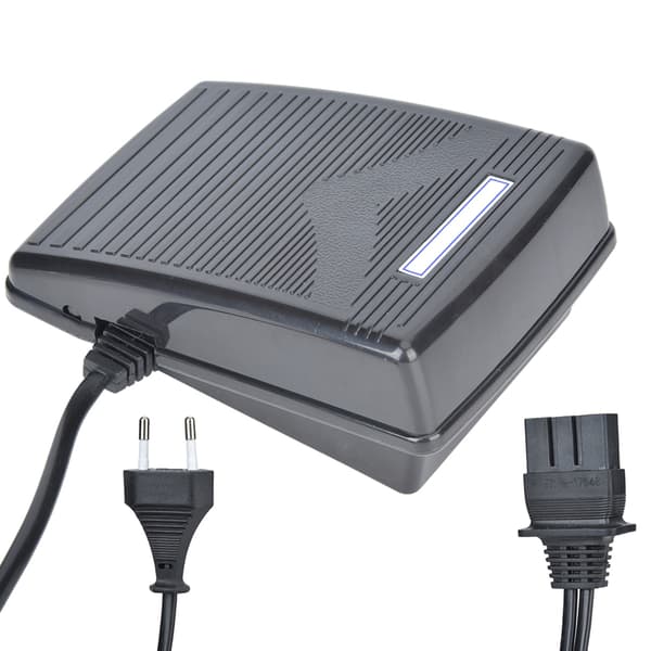Fotkontrollpedal Multifunksjonell symaskin fotkontroller EU-plugg 220-240V Symaskinkontroller