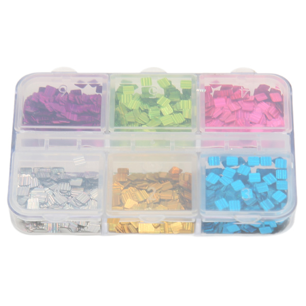 Fyrkantiga nagelpaljetter 6 rutnät blandad laser färgglad fyrkantig nail art Glitter för DIY Nail Art dekoration