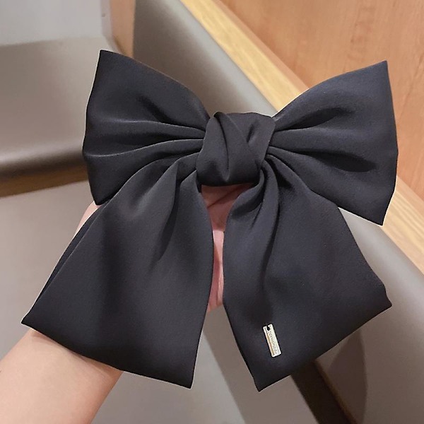 Elegantti Musta Silkkihiusneula Suurella Perhosella - Täydellinen Naistenpäivän Lahja