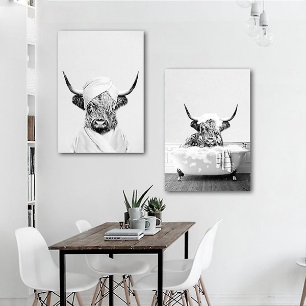 Sett med 3 Baderomsplakater - Highland Cow Mønster - Svart og Hvitt Veggtrykk - 30x42 cm