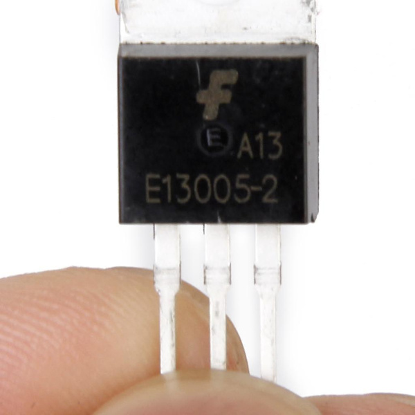 8 x 5 x 13005A E13005 13005A 13005 4A TO-220 NPN Effekttransistor til Switching Strømforsyning