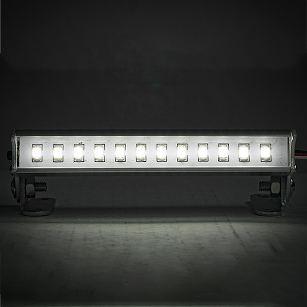 93mm auton kattovalo 15 LED-muokkauslisävaruste, joka sopii 1/16 1/12 RC-automalliin