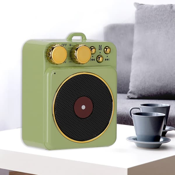 DC 3.7V Retro Bluetooth 5.0-högtalare med smart ljudröstutsändning för MP3 / TF-kortGrön