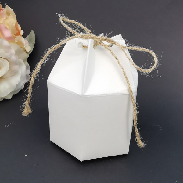 50 st Hexagonal Godis Behandla Box Utsökt Presentförpackning Box för Bröllop Födelsedagsfest Baby Shower Vitt Papper