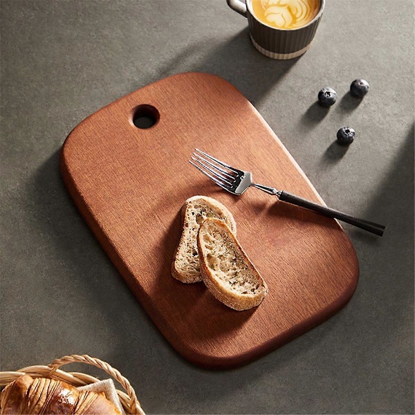 Soikea leikkuulauta massiivipuuta pihville leipälauta M
