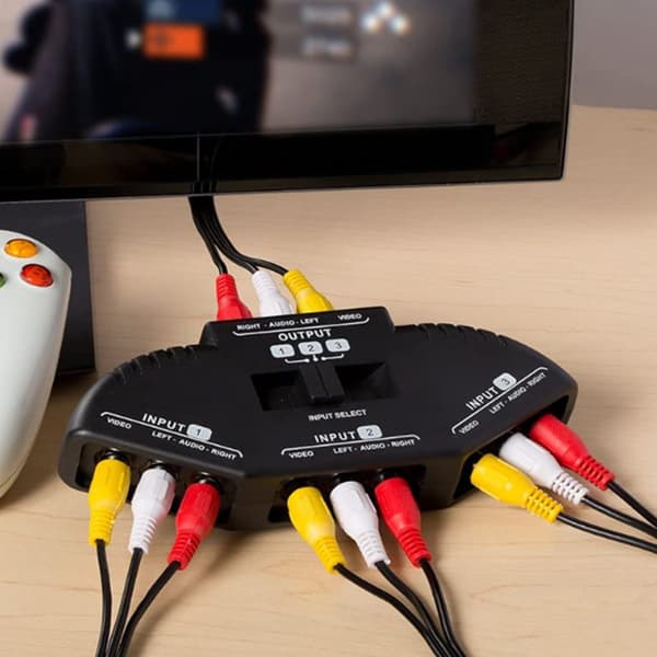 3 i 1 Ud Audio Video RCA Splitter Sort Switch Vælger med AV Kabel til DVD VCD VCR Sort