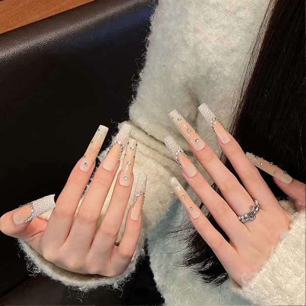 Nude lange falske negler med lynstras, langvarig, trygt materiale, vanntett S