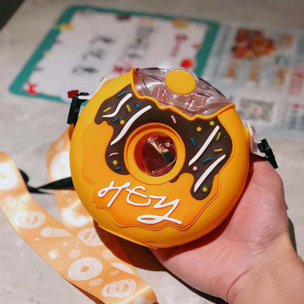 Donut Vannflaske Søt Form Fargerik PC Varmebestandig Bærbar Småbarn Drikkeflaske med Stropp Gul Godteri 380ml