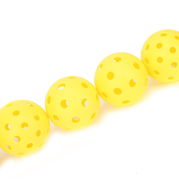 Miljöskydd PE Gul Hög Studs Pickleball Boll Sportutrustning Tillbehör