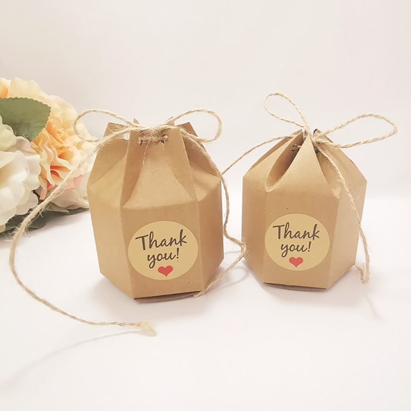 50 st Hexagonal Godis Behandla Box Utsökt Presentförpackning Box för Bröllop Födelsedagsfest Baby Shower Brunt Papper