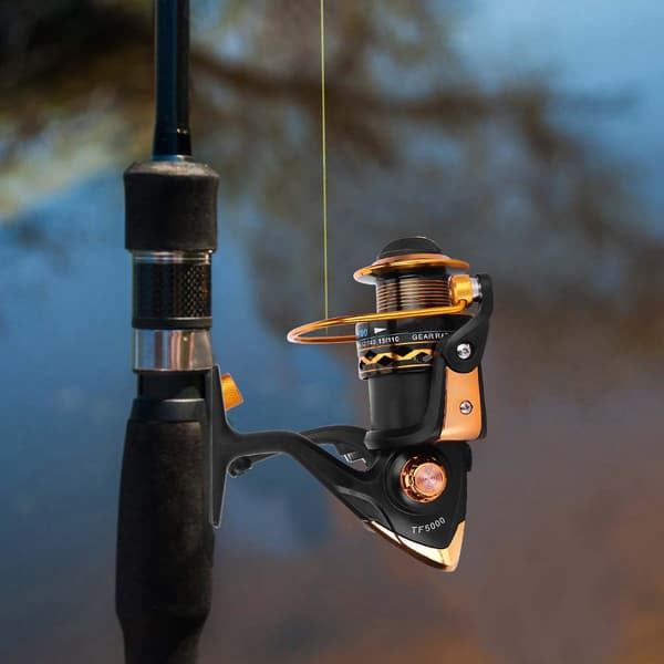 Fiskerulle til saltvand med foldbar vippe i metal TF5000