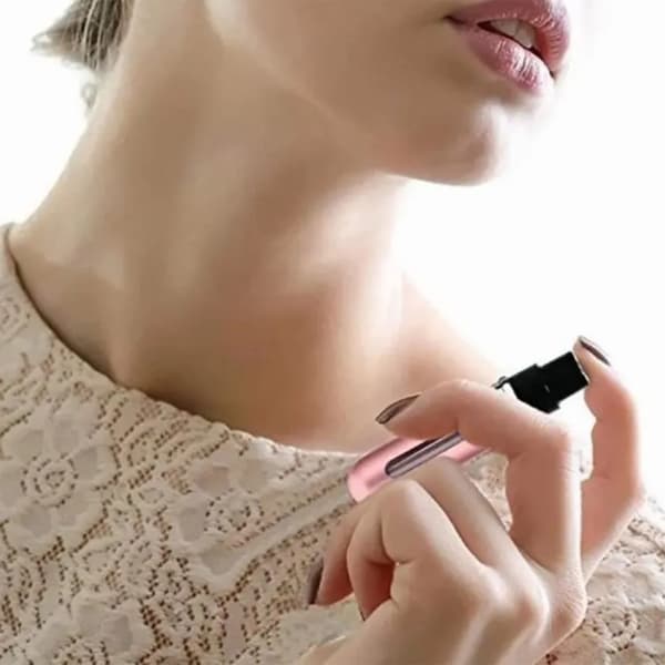 4 stk. 5 ml parfumeatomizer genopfyldelig bærbar parfumesprayflaske til rejser Pink Blå Sort Sølv