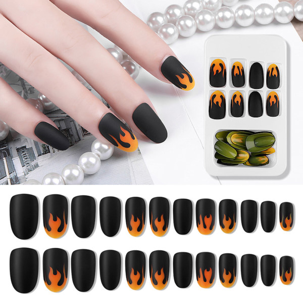 24 stk Flame False Nails Set Black Fake Nails Tips Full Cover Nails Art Night Club Press on Nails for kvinner og jenter