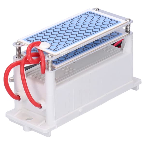 Ozongenerator Bärbar Liten Bil Deodoriseringsutrustning Luftrenare 10g DC 12V