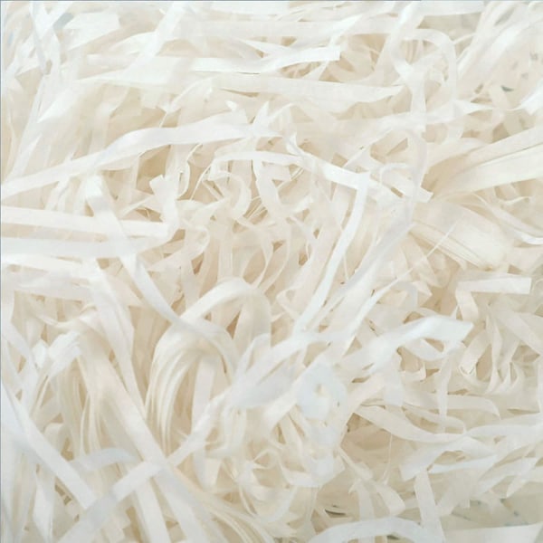 Strimlad vit Kraft Raffia pappersfyllning - 100 gram