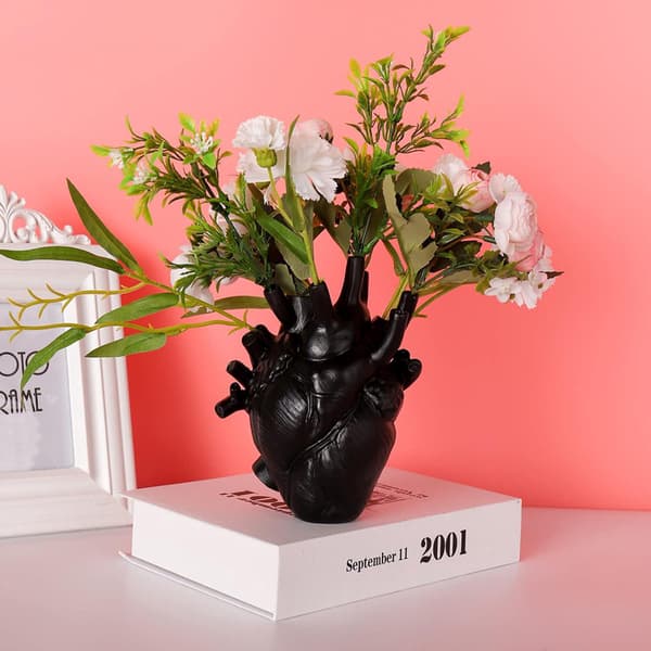 Kreativ Hjertevase i Resin 16cm Anatomisk Hjertevase Til Des