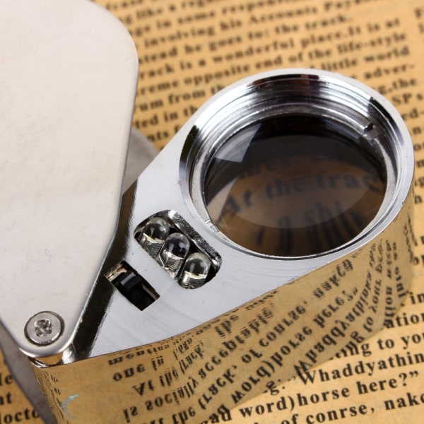 40X LED smycken vikbar lupp med förstoringsglas med box Juvelerare ögonlupp för bedömningsverktyg