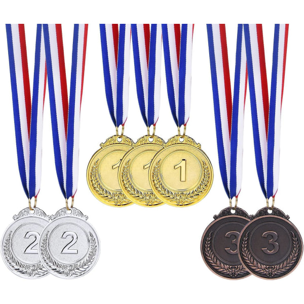 7-delt børneplastikguldmedaljer med halsbånd til konkurrencebelønninger og sportsdagstema