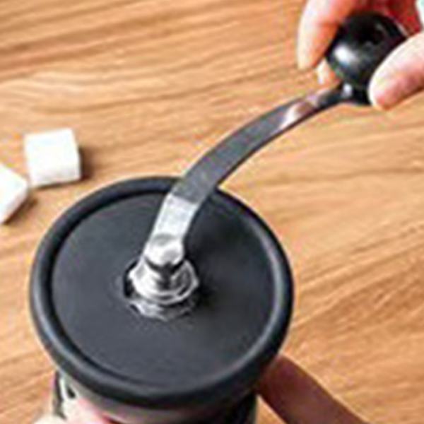 Manuell kaffebönskvarn med manuell justeringstank Liten handkaffemaskin