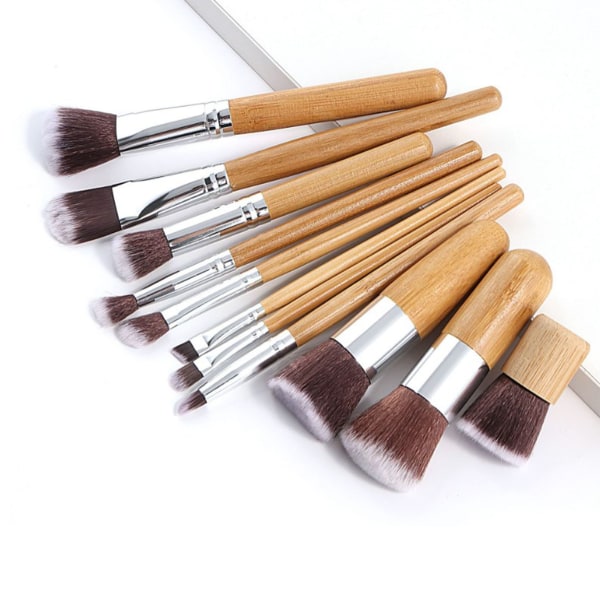 11 stk Kosmetiske børster Bambushåndtak Makeup Brush Set Profesjonelt ansiktsskjønnhetsverktøy