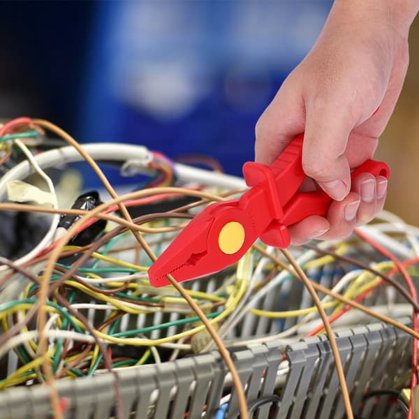 1 stk. Multifunksjonell isolert plastkuttertang håndverktøy for instrumentinstallasjon - rød