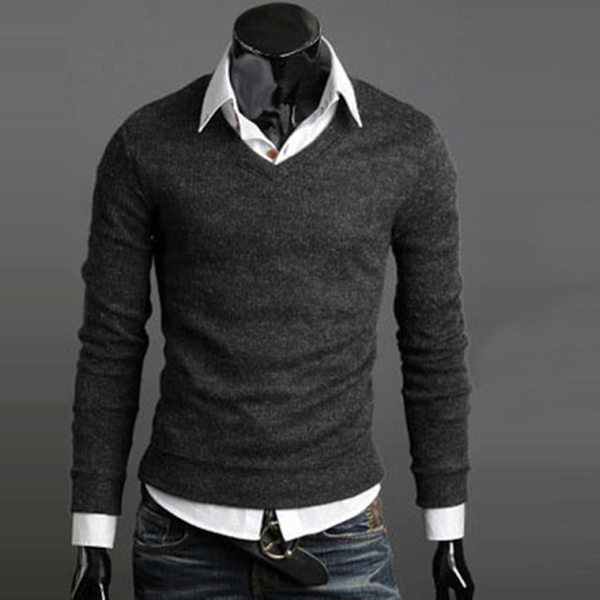 Snygg stickad pullover med V-ringning för män M mörkgrå