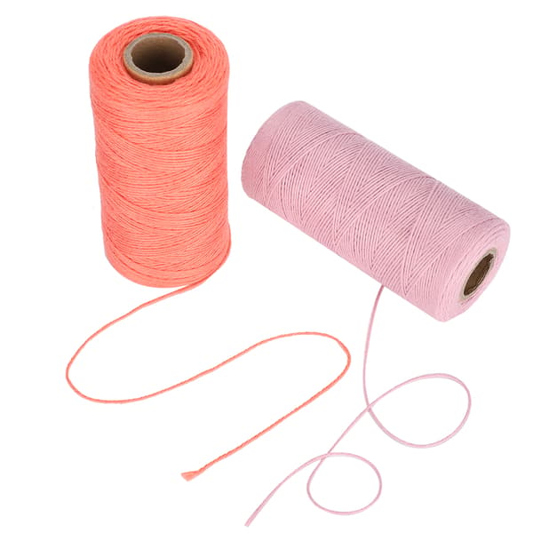 2 st broderimaskintråd 8/4 varpgarn vävning mattor bomullsspinning 250 meter