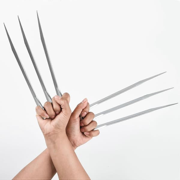Superhelte Wolverine Kløer til Voksne - Sæt med 2 Sølv Ulvekløer til Halloween Cosplay Rekvisitter Kostume Tilbehør
