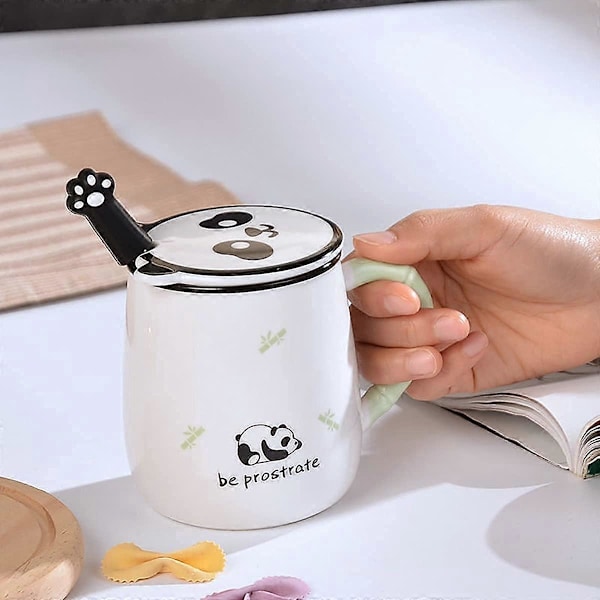 Söt Panda Kaffemugg, Rolig Panda Keramisk Kaffekopp med Lock och Sked för Barn Tonåringar Dam (Stil A)