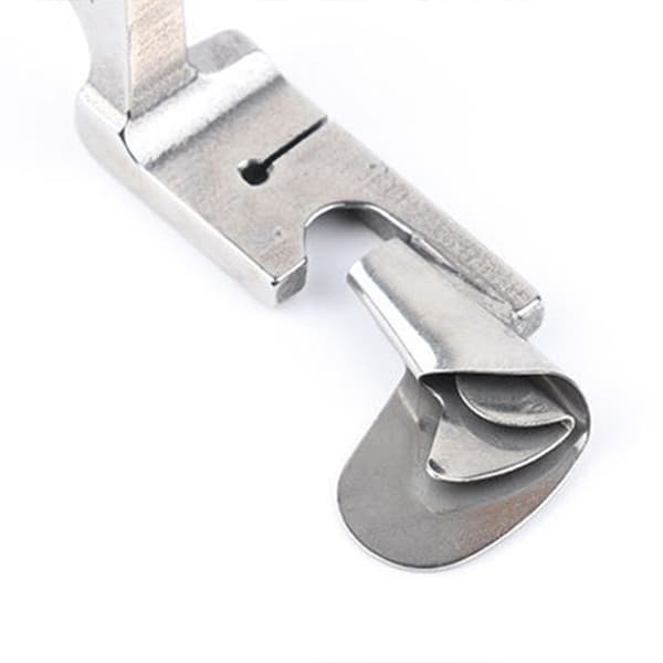 Böjd fållfot Symaskin Platt bil Böjd fållfot Rulltyp Fållfot Syverktyg 1/4 0,6CM
