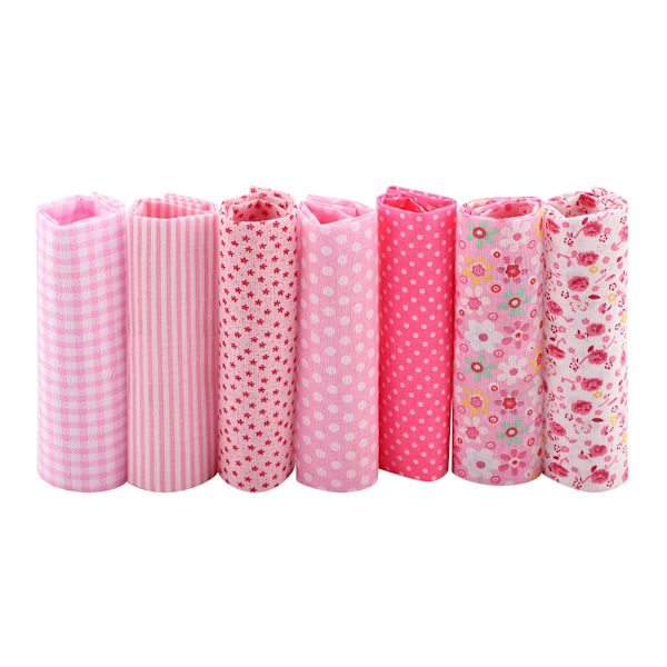 7 kpl 25*25cm Puuvillakangas DIY Sekalaiset Neliöt Esikatkaistut Vuodevaatteiden Sarjan Neljännekset Paketti (Vaaleanpunainen)