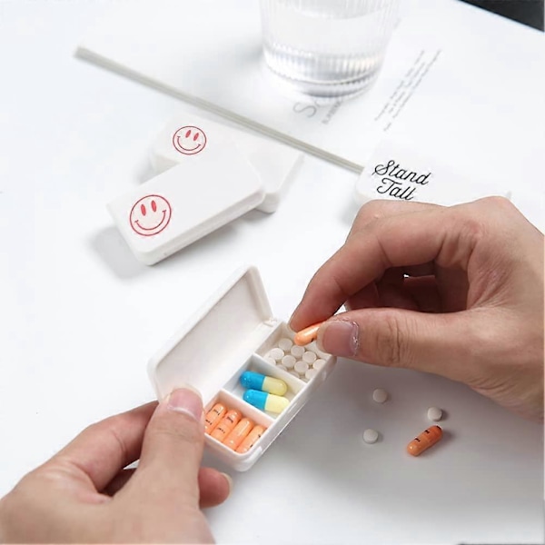 3 Ask Små Pilleraskar, Dagliga Pilleraskar, Fickmedicinask, Portabel Pillerförvaringsask, Medicindispenser med 3 Fack, för Resor och Utflykter
