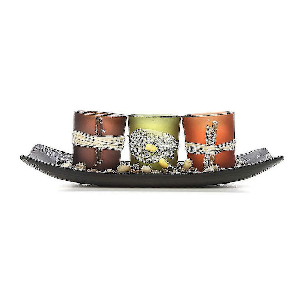 Sett med dekorative lysestaker, steiner og brett for spa-aromaterapi