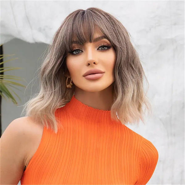 Naturlig kort lockig blond gradient peruk för kvinnor