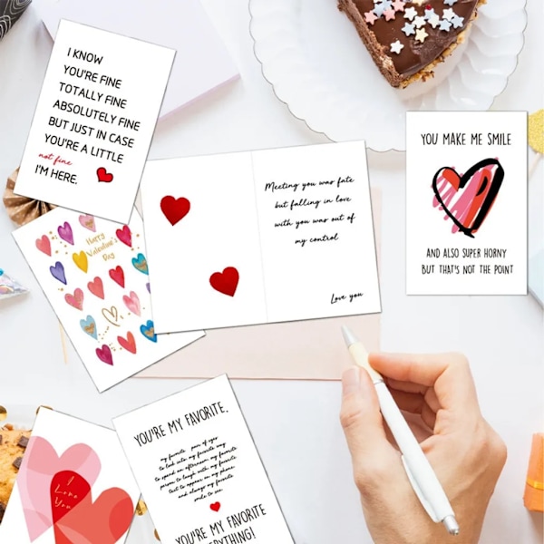 12 stk Valentinsdag gratulasjonskort med 12 konvolutter og hjerteklistremerker for kjære, venner, barn, klasserom