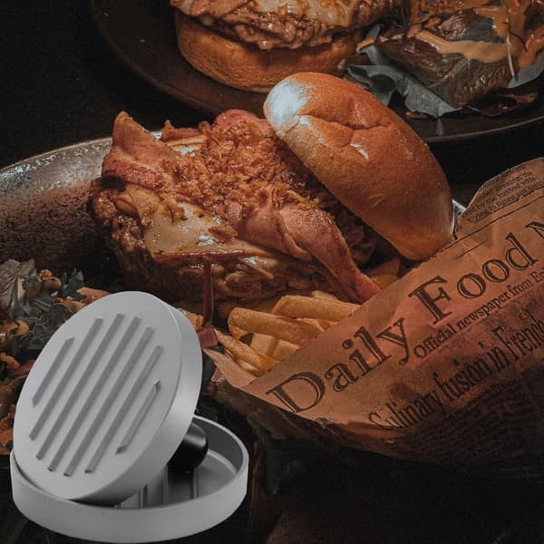 Runda hamburgareformar, köttpressar, köksredskap