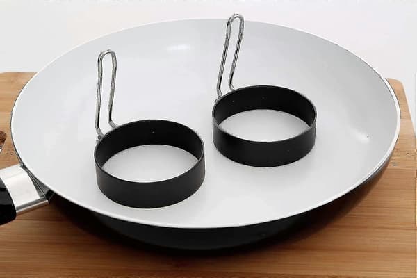 Pakketilbud Non-stick Eggringformer Rund Eggeringform Pannekakeform med Håndtak i Rustfritt Stål
