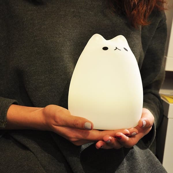 Sød kat natlampe, farverig