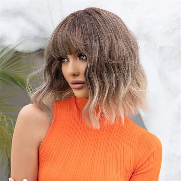 Naturlig kort lockig blond gradient peruk för kvinnor