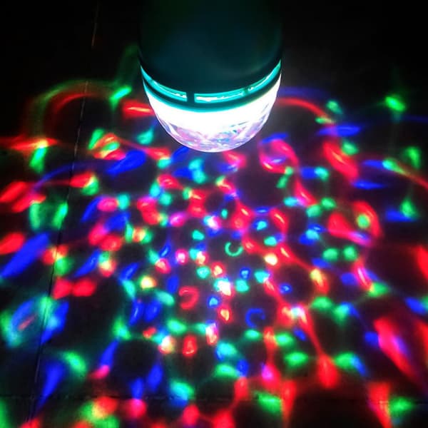 LED E27 party pære diskolys roterende diskokugle diskolys effekt scenebelysningspære egnet til julefrokost