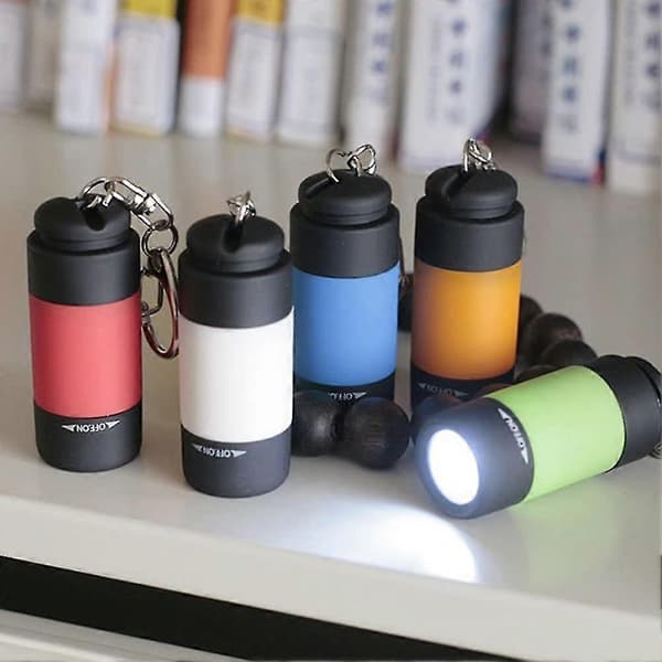 Kannettava Mini Taskulamppu USB Ladattava LED Taskulamppu Valo Tasku Avaimenperä Soveltuu Ulkokäyttöön